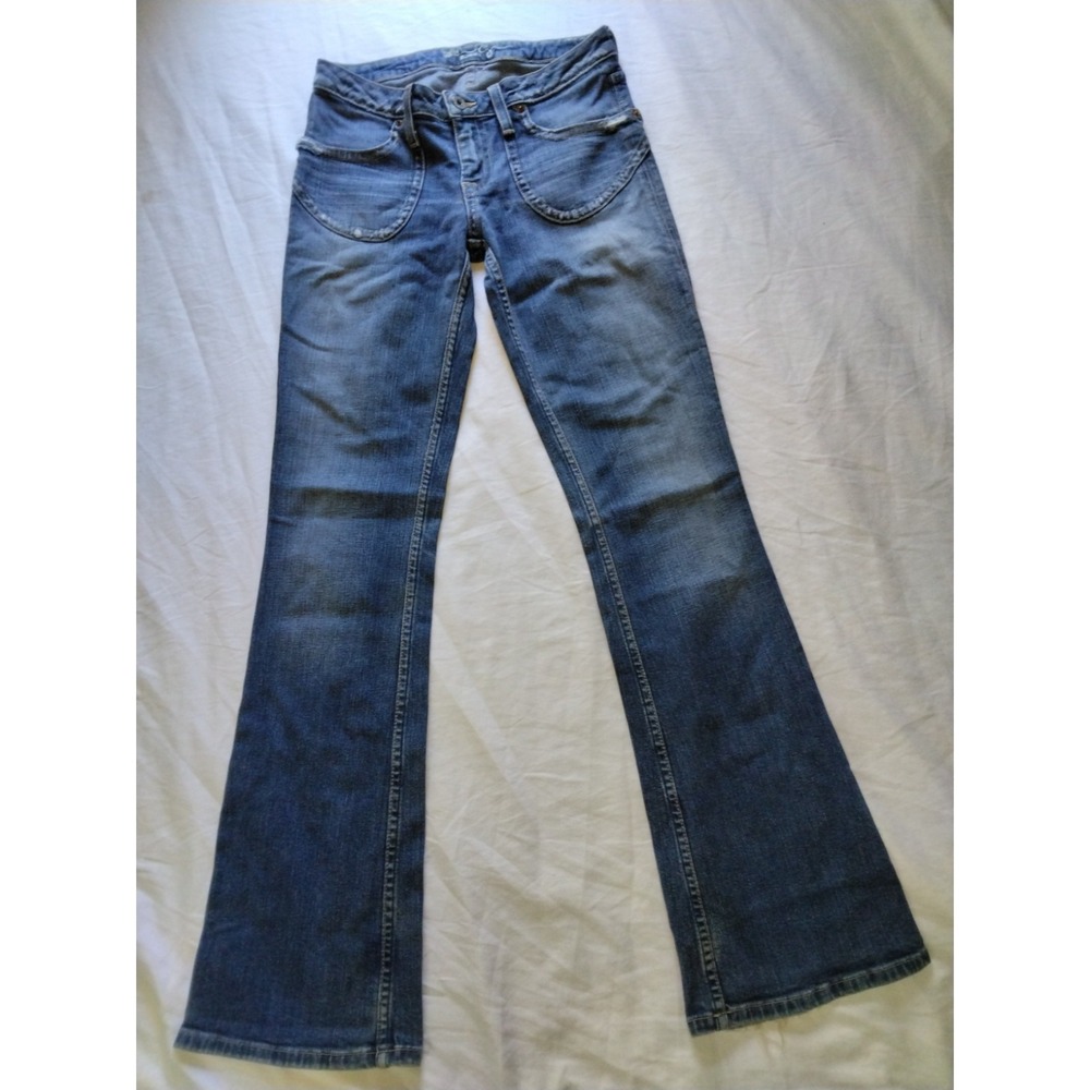 Guess Premium Jeans  Bootcut Dark Wash Denim Blue Jeans Size 27  Fade